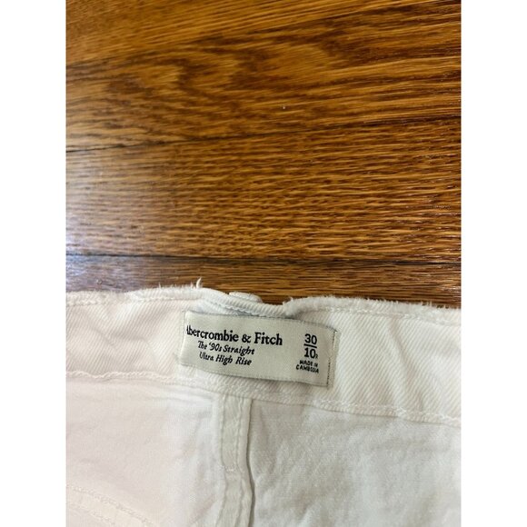 Abercrombie The 90s Straight Ultra High-Rise Jeans White Denim Women's Size 10 - Picture 2 of 4